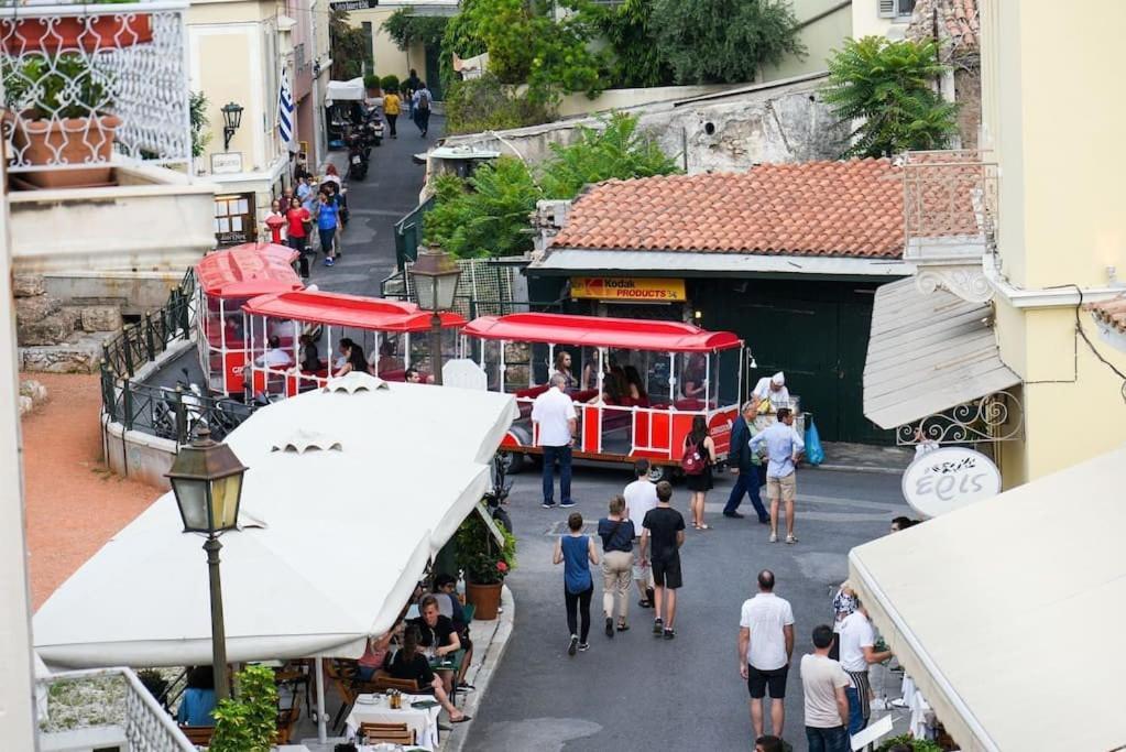 Вилла A Beautiful 2 Bdr House In The Heart Of Plaka Афины Экстерьер фото